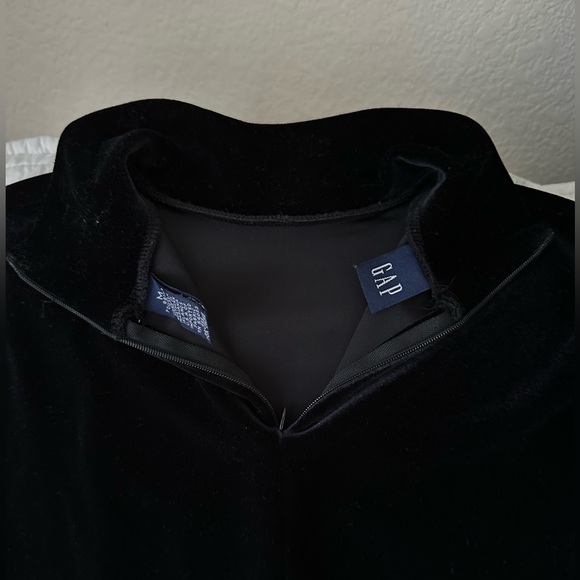 GAP Velvet Top - Picture 7 of 9